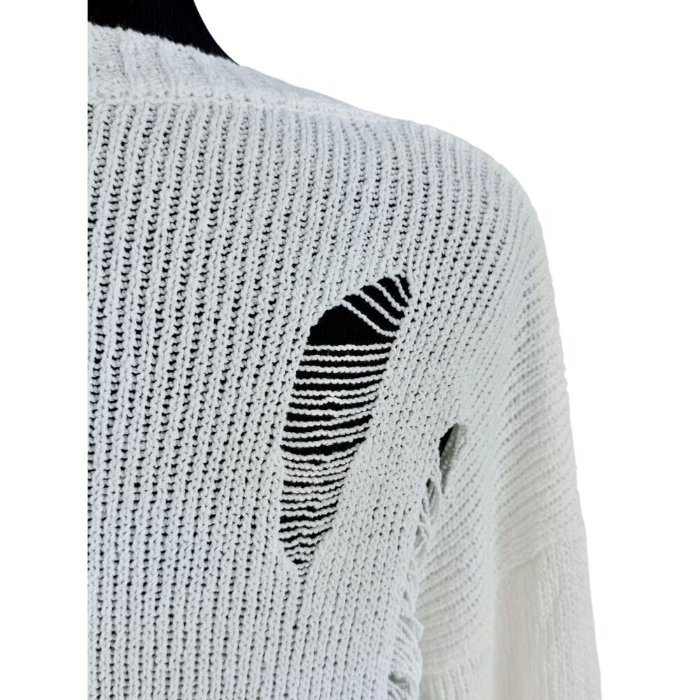 Vtg 90s Saks Fifth Avenue White Distressed V-Neck Sweater | Grunge Indie Sleaze - Picture 13 of 16